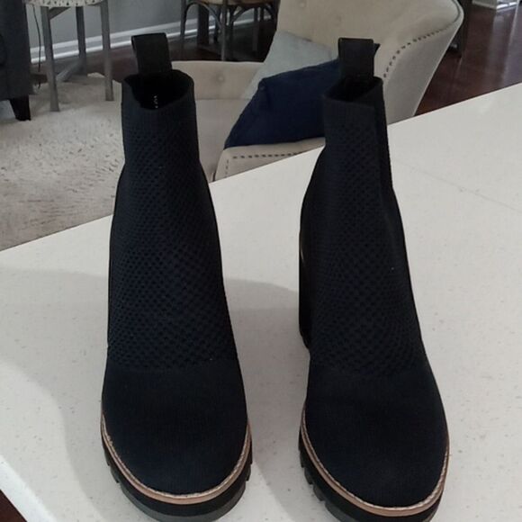 Eileen Fisher Quill Street black wedge bootie. Knit w suede detail. Size 5 NWT - Picture 6 of 8